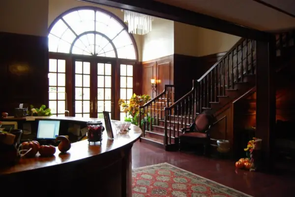 Colts Neck Inn Hotel 10